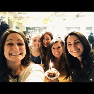 Meet your Posher, Elaina